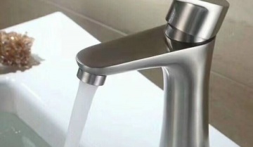 Mua thiết bị vệ sinh inax tại quận 11- Báo giá chi tiết