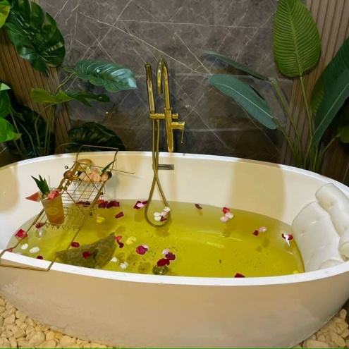 Sen Cây Đứng Bồn Tắm Nằm Đặt Sàn. Giảm giá tới  65% Tại Hà Nội,Tphcm, Hải Phòng, Đà Nẵng, Nha Trang, Đà Lạt, Vũng Tàu, Phú Quốc, Cần Thơ, Phan Thiết.,