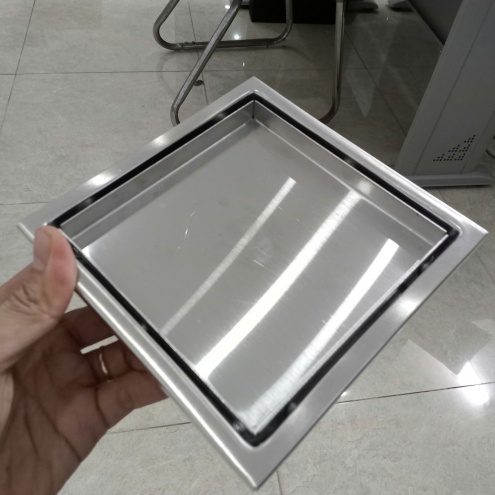 Phễu Ga thoát sàn, thu nước Cắt âm gạch nhà tắm 12×12cm Inox SUS 304