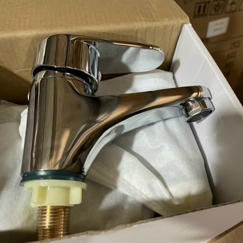 Vòi lavabo nóng lạnh inox 304 cao cấp Thái Lan tại tphcm