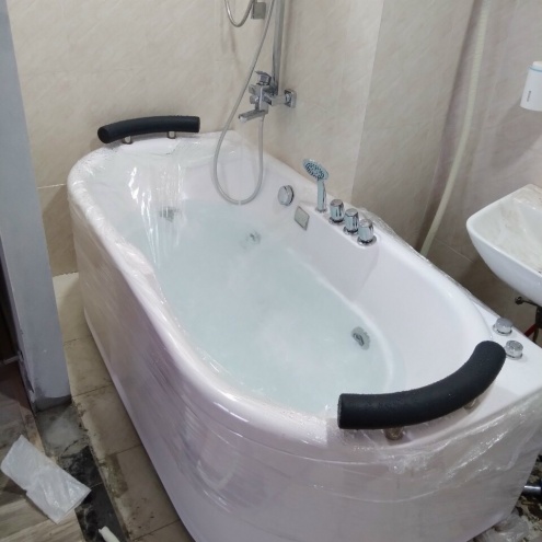 BỒN TẮM MASSAGE THỦY LỰC GIÁ RẺ TẠI TPHCM, HÀ NỘI, ĐÀ NẴNG, ĐÀ LẠT