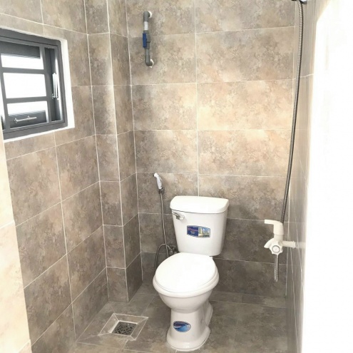 COMBO THIẾT BỊ VỆ SINH GIÁ RẺ CHO PHÒNG TRỌ, SINH VIÊN TẠI TPHCM