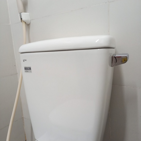 Bồn cầu Inax 2 Khối C117VA Giá Rẻ Tại Tphcm, Hà Nội, Đà Nẵng