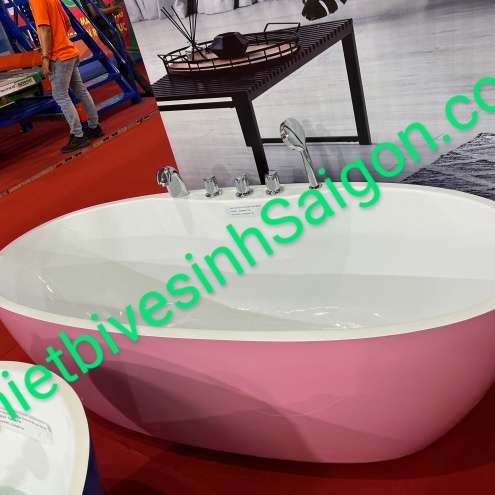 Bồn tắm đặt sàn Oval nhập khẩu, Massage thủy lực màu hồng