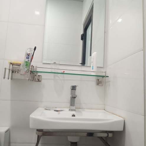 Combo Trọn bộ Tbvs cao cấp: Bồn cầu + Lavabo+ Sen tắm + Phụ Kiện