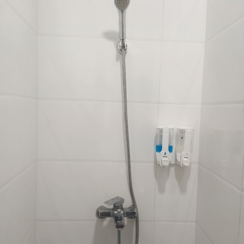 Combo Trọn bộ Tbvs cao cấp: Bồn cầu + Lavabo+ Sen tắm + Phụ Kiện