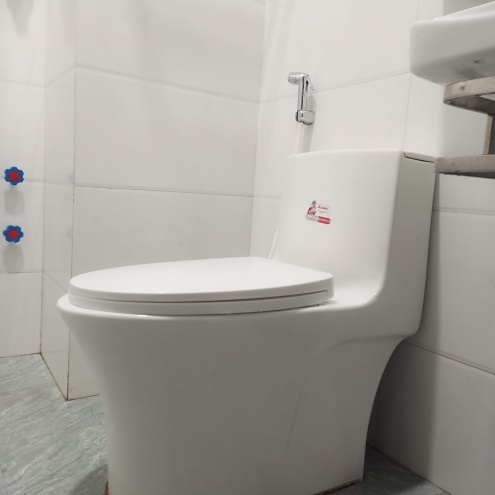 Combo Trọn bộ Tbvs cao cấp: Bồn cầu + Lavabo+ Sen tắm + Phụ Kiện