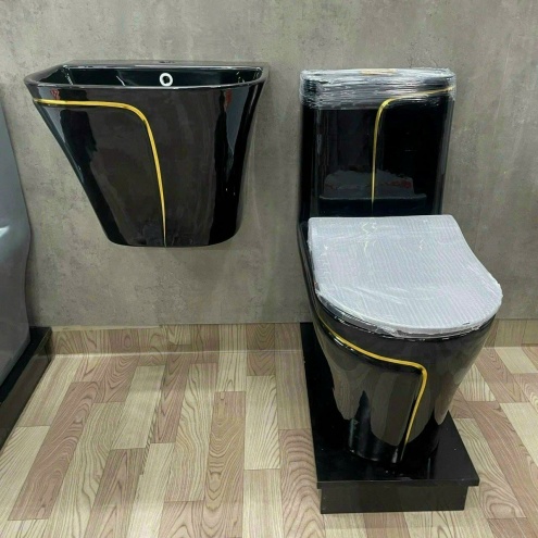 Bồn cầu liền khối màu Đen viền vàng KM Giá Rẻ HCM, BÌNH DƯƠNG, Long An